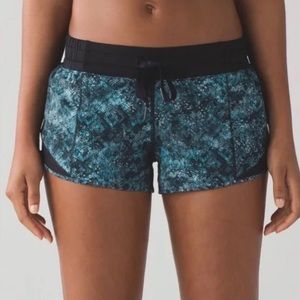 LULULEMON hotty hot shorts